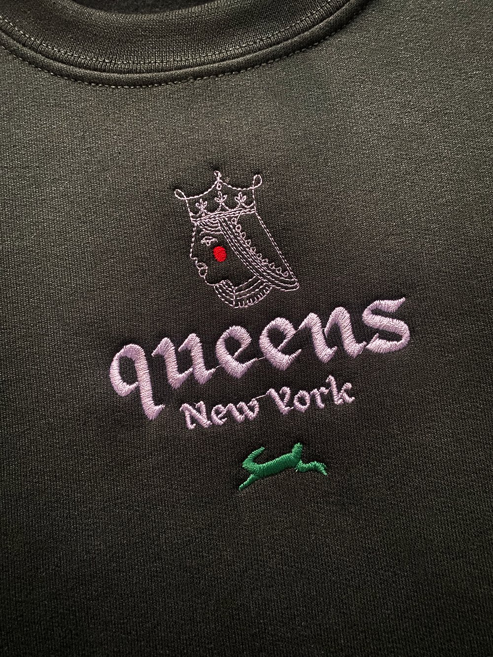 chfpar Queens NYC Celebration Sweatshirt product image (1)