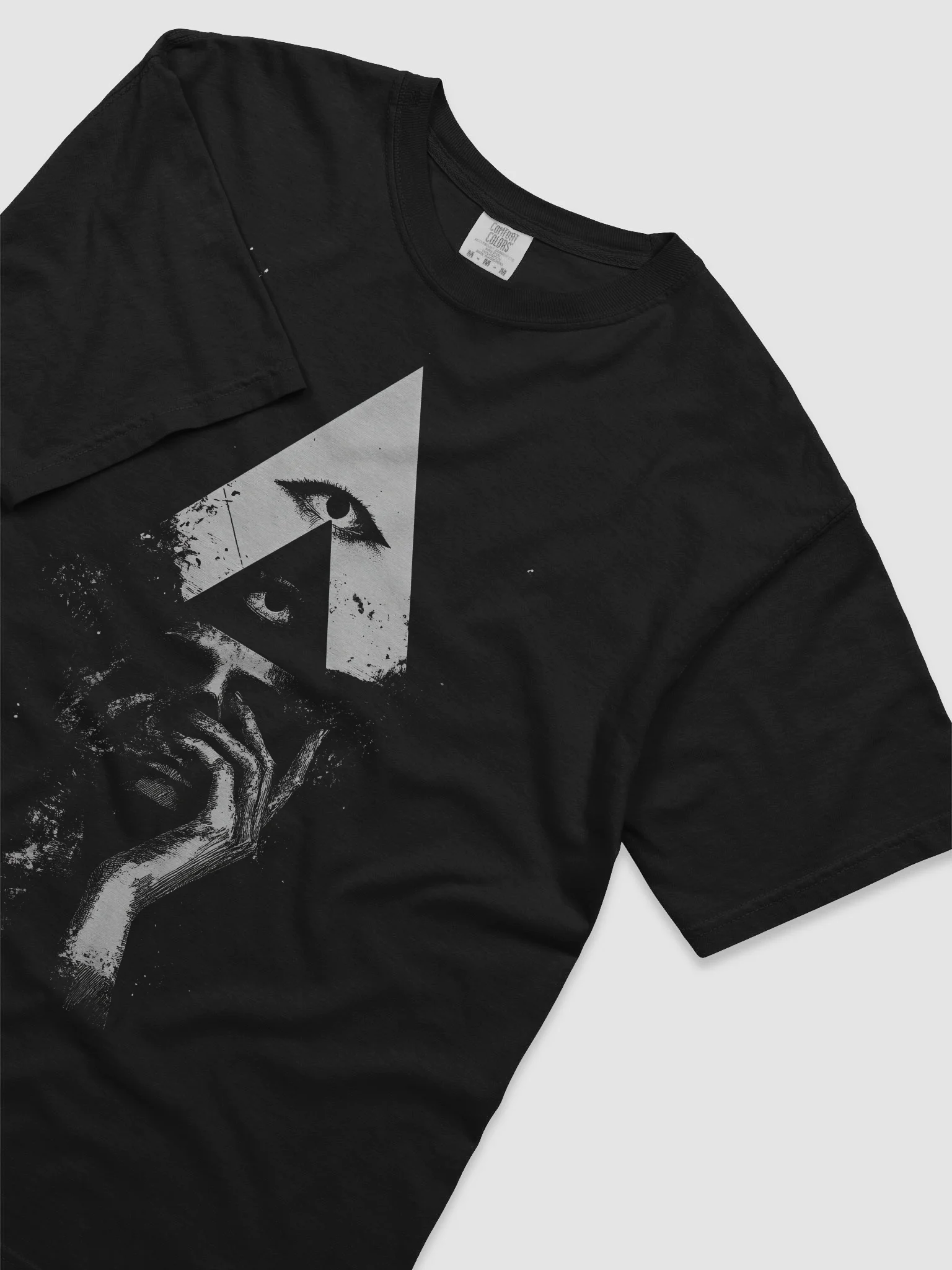 Pyramid Serpent Eye Black Short-Sleeve Graphic T-Shirt product image (5)