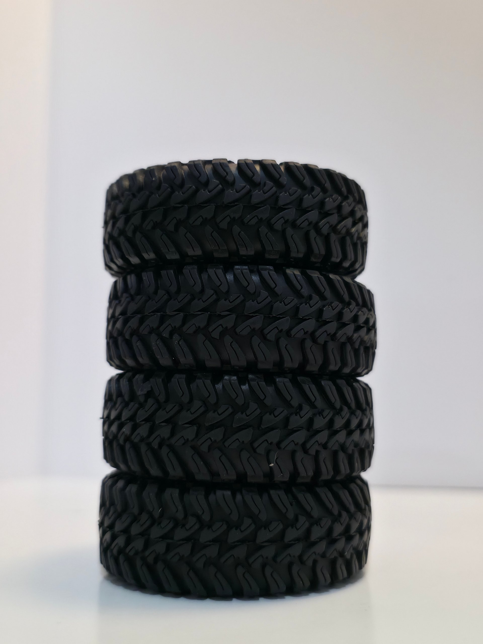Injora maverick 63mm tires product image (2)