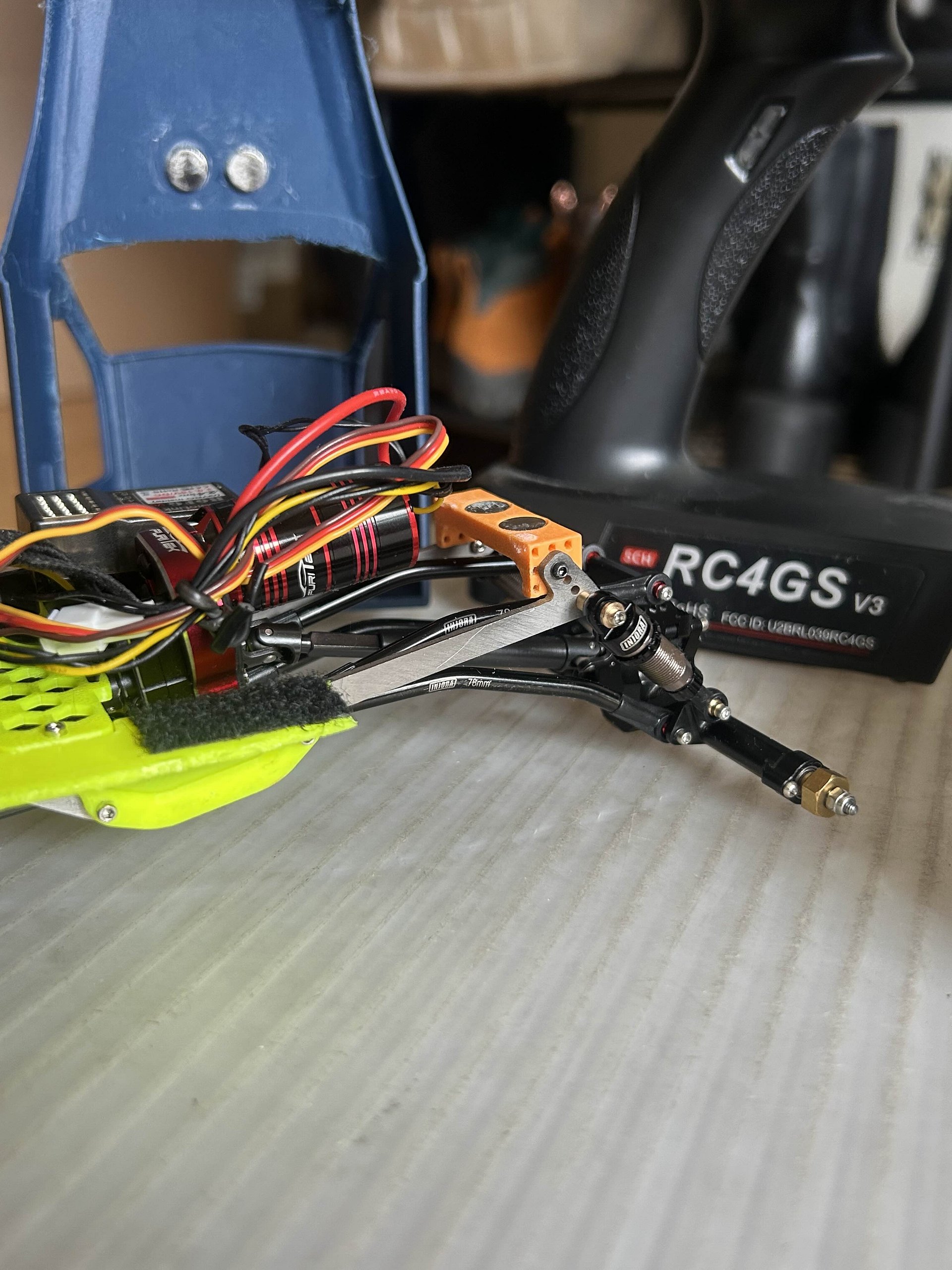 2 Trucks & Remote product image (5)