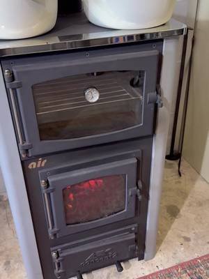 Making a meal stretch starts with thinking past the first plate. A homemade roast can become the beginning of more than one dinner—and a very good reason to get comfortable with your oven. The grey ABC Mini brings wood-fired baking into a compact kitchen setup. Want to cook like this at home? Shop the Mini below. Already have one? Bring your appetite to Cooking Club. #RoastDinner #MealPlanning #BudgetMeals #HomeCooking #WoodCookstove