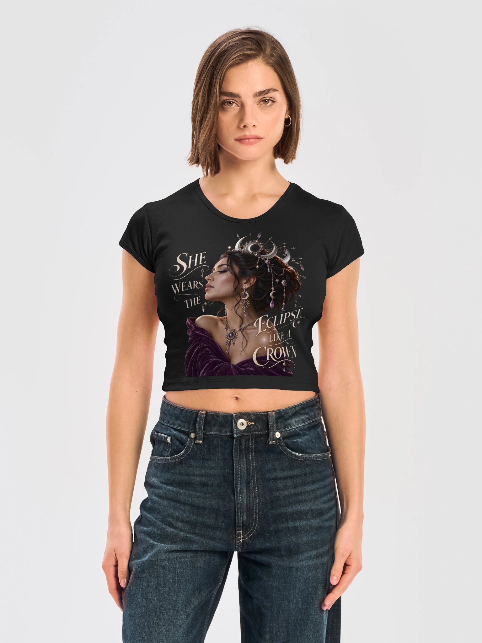She Wears The Eclipse Like A Crown - Black Graphic Crop Tee product image (3)