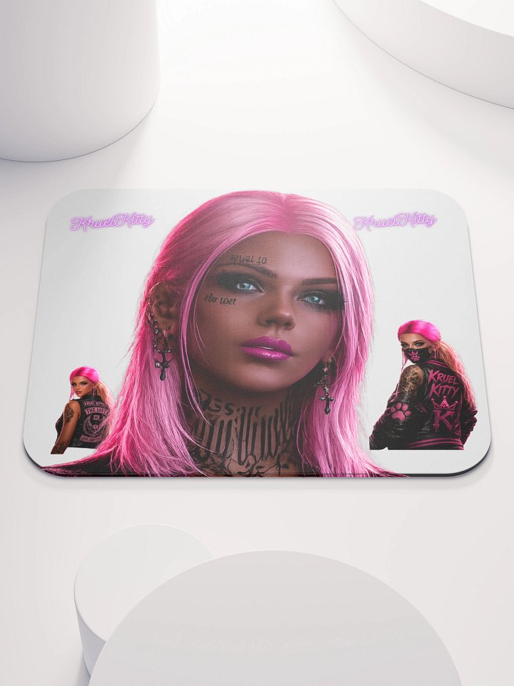 Kitty loves the mouse product image (1)