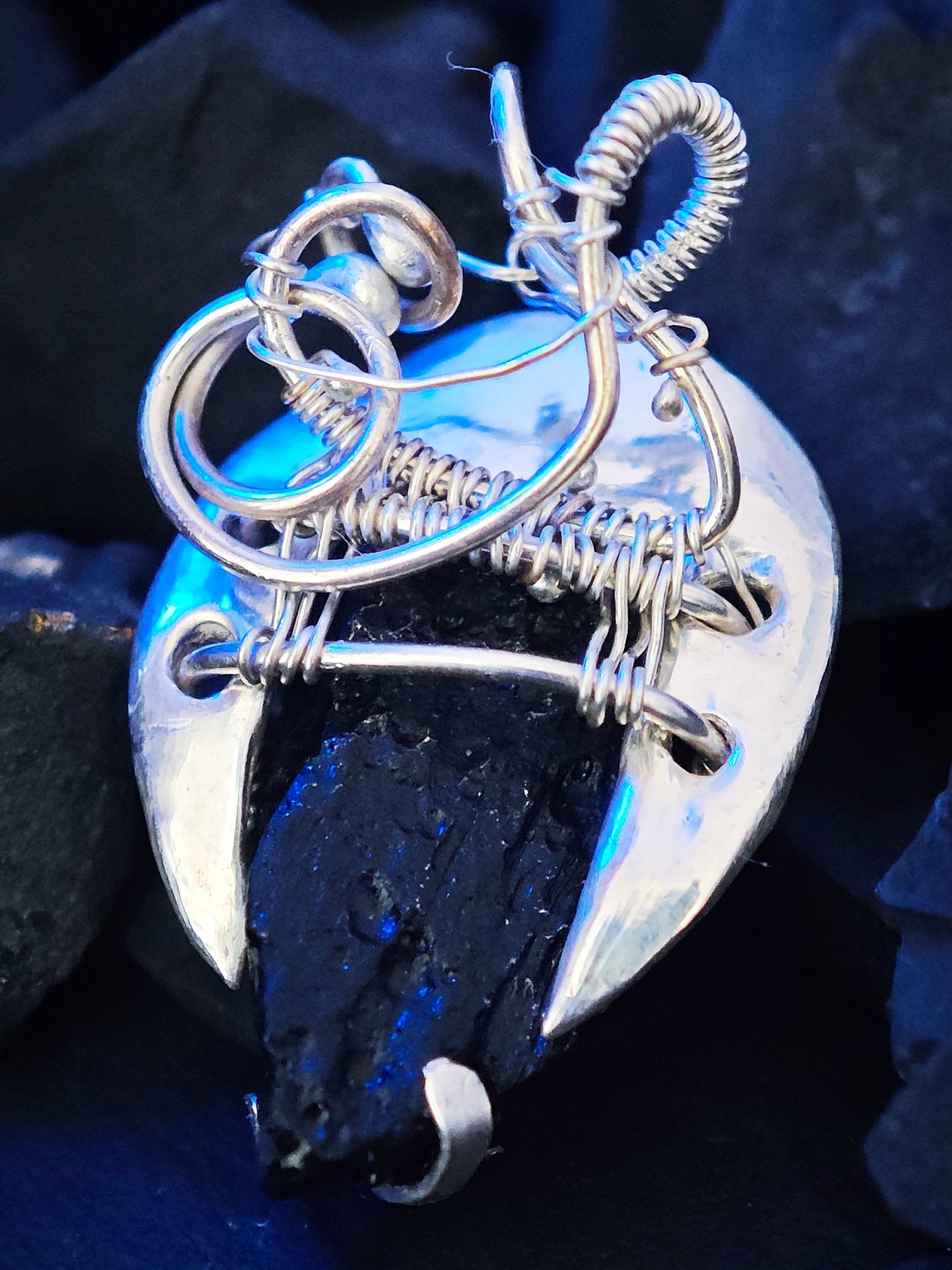 Tektite Mothership Pendant product image (4)