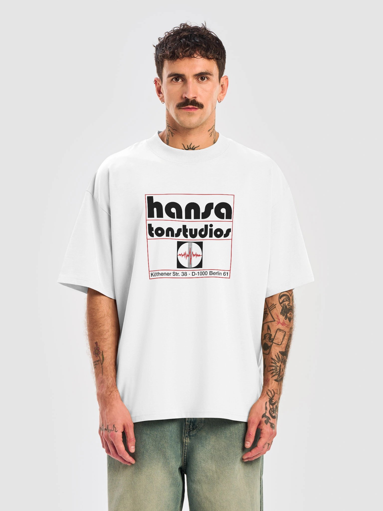 White Vintage Logo Relaxed T-Shirt product image (5)