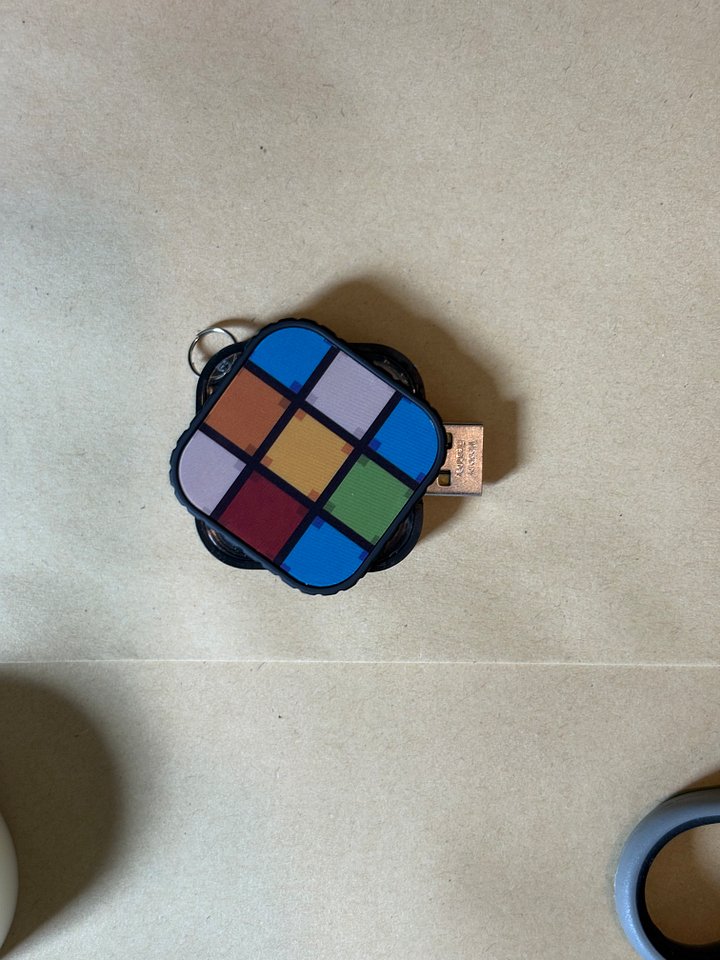 Branded USB with digital goodies: show recording, commentary, the game product image (2)