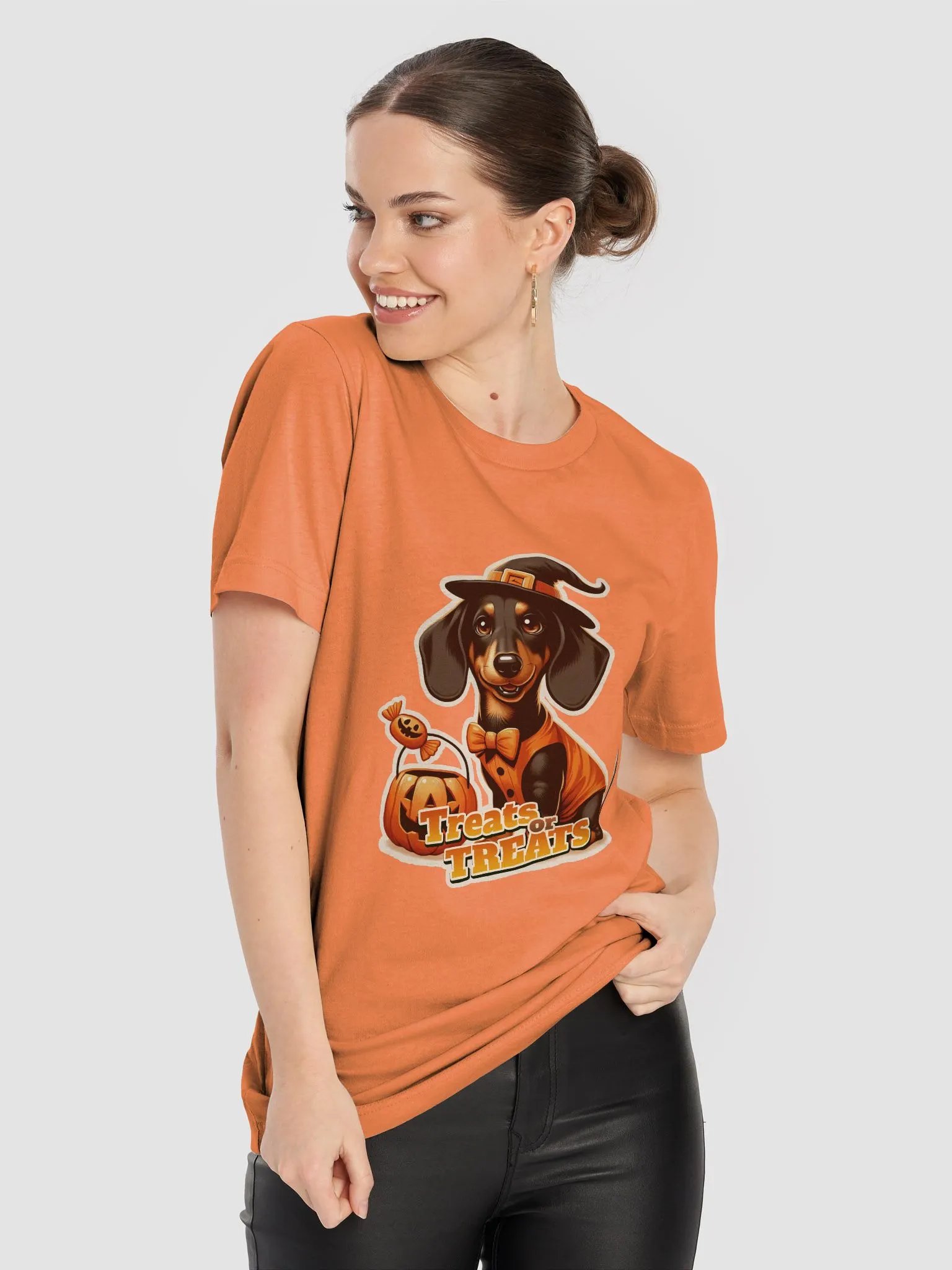 Dachshund Treat Halloween - T-shirt product image (38)