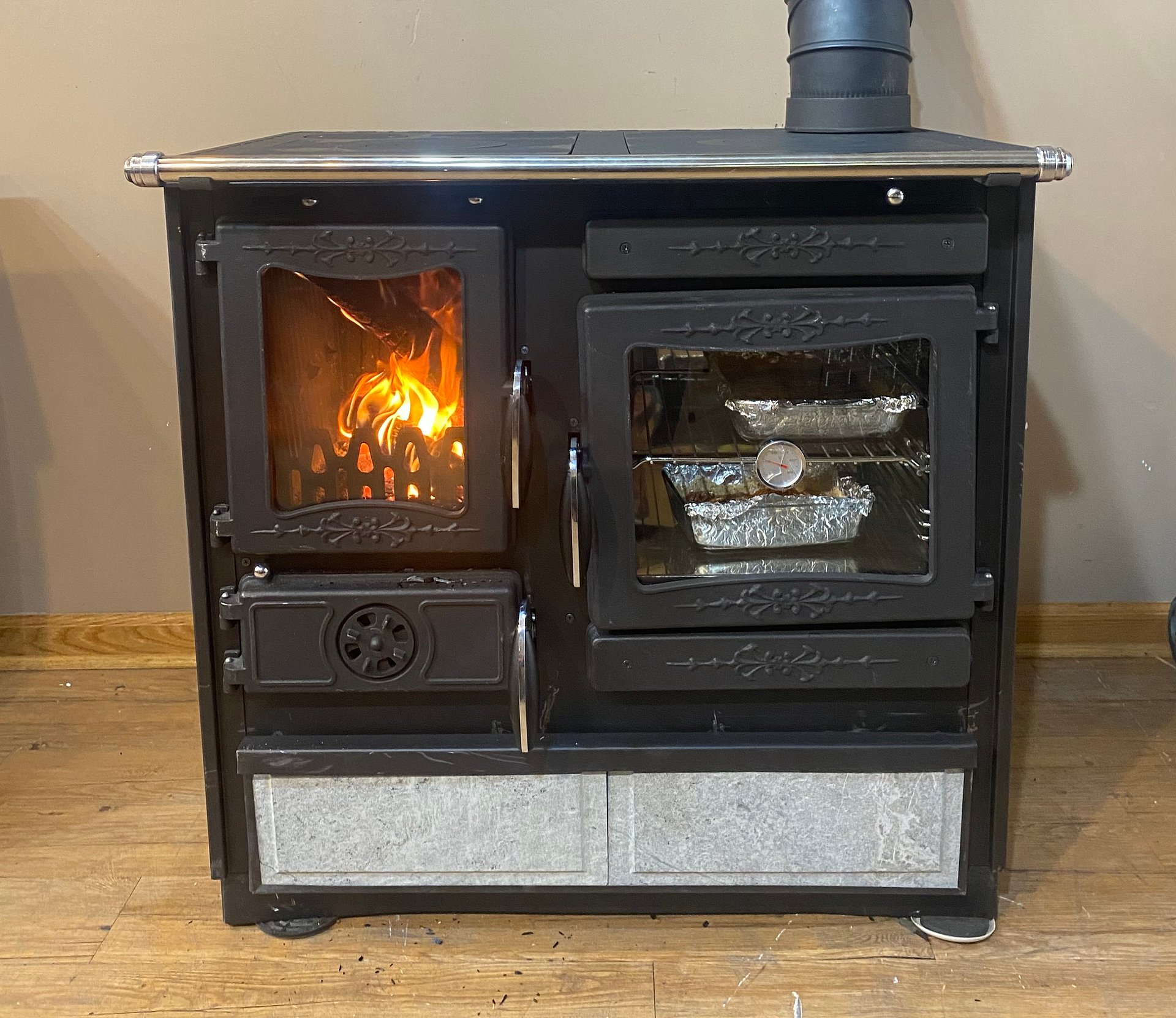 Guliver Wood Burning Cook Stove by Guca Soapstone Left Hand Flue product image (2)