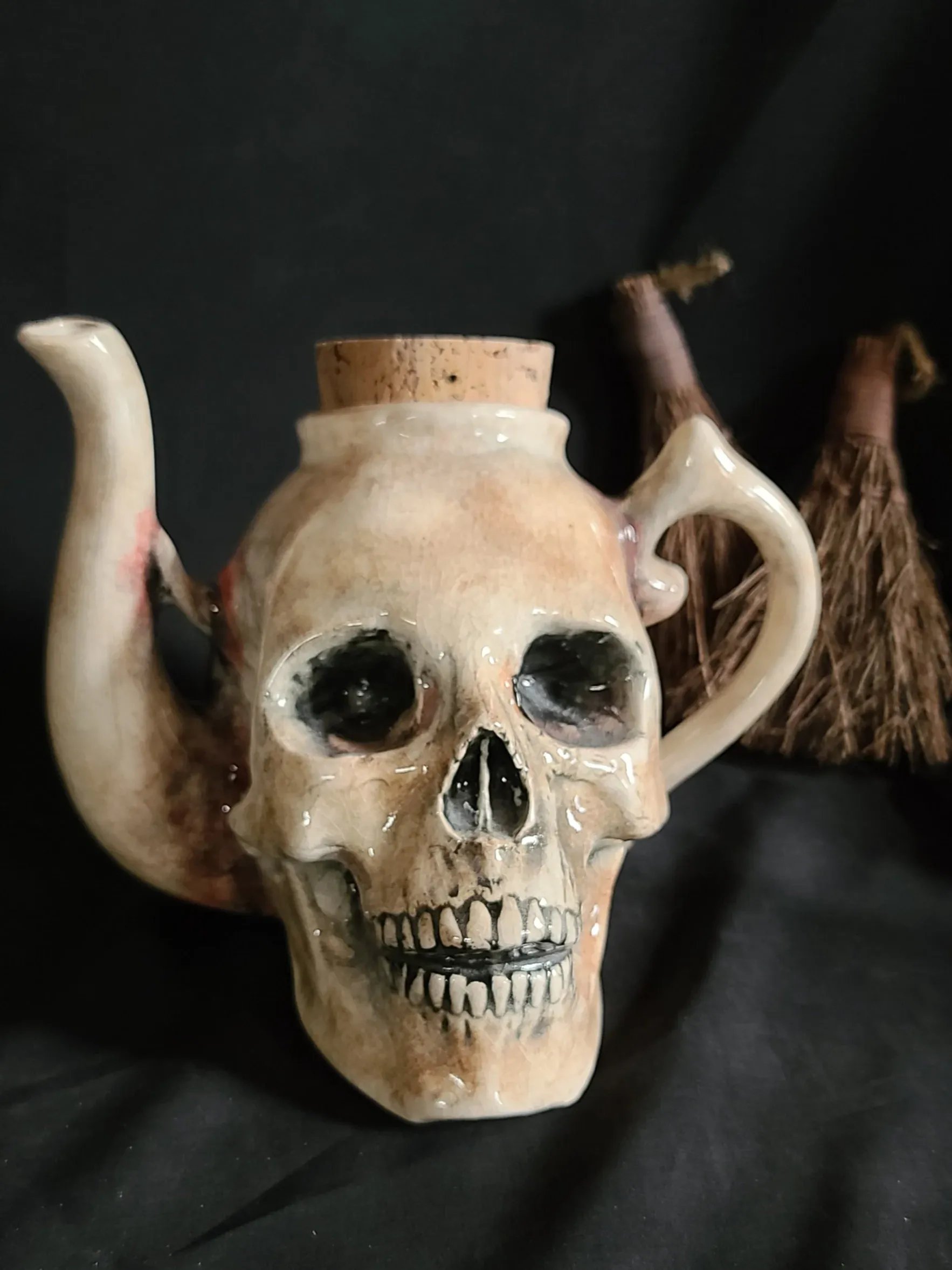 Skull Teapot Ceramic product image (2)
