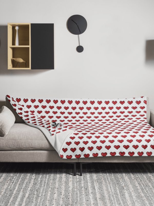 LOVA - Heart Blanket product image (2)