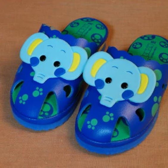 🎎 Japanese Piko Piko Squeaky Sandals – Blue Elephant Design – 16 cm – Free Ship product image (1)
