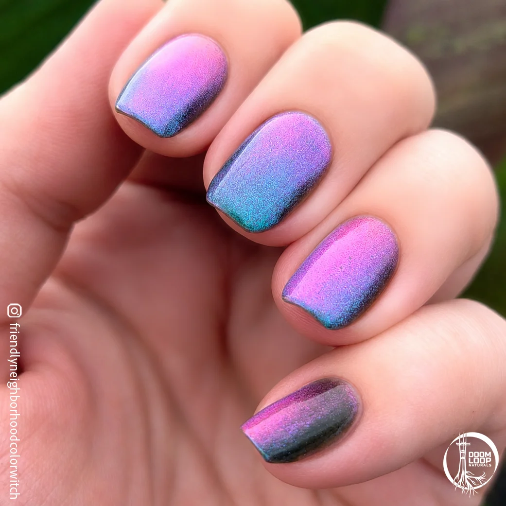 POOL MOOD - Green Teal and Violet High Contrast Magnetic Nail Polish product image (3)