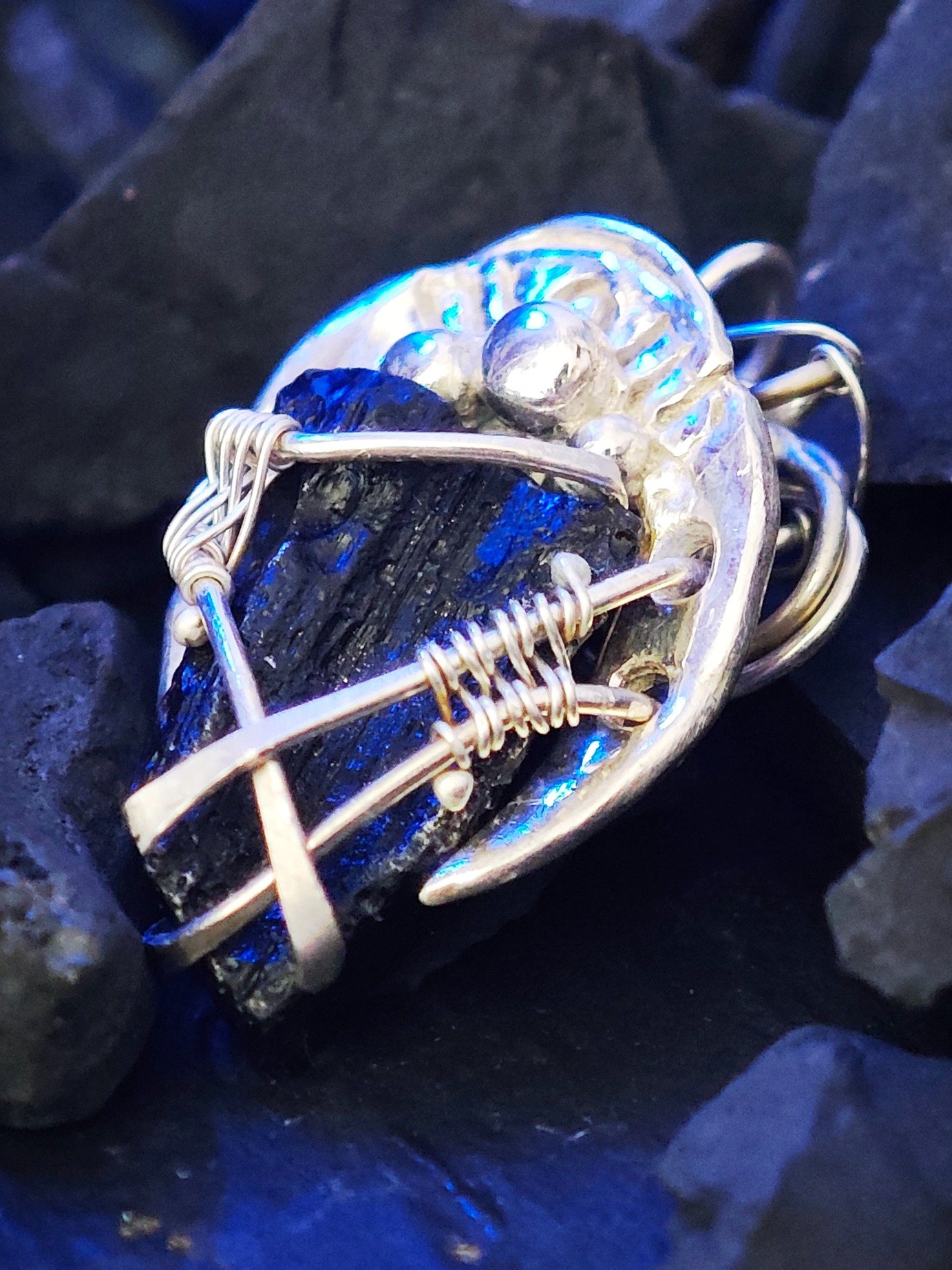 Tektite Mothership Pendant product image (3)