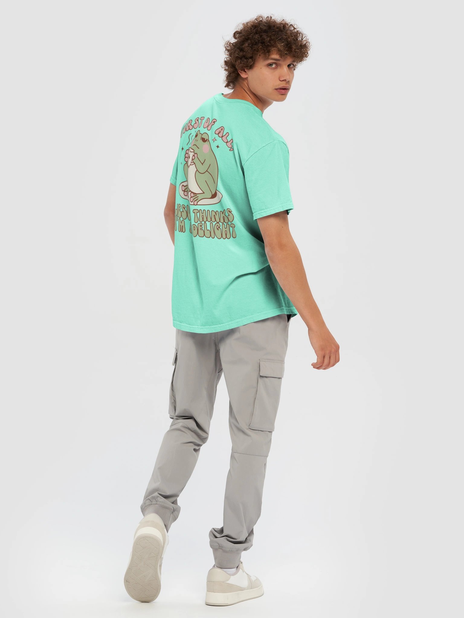 Jesus Thinks I'm a Delight Frog Tee product image (8)
