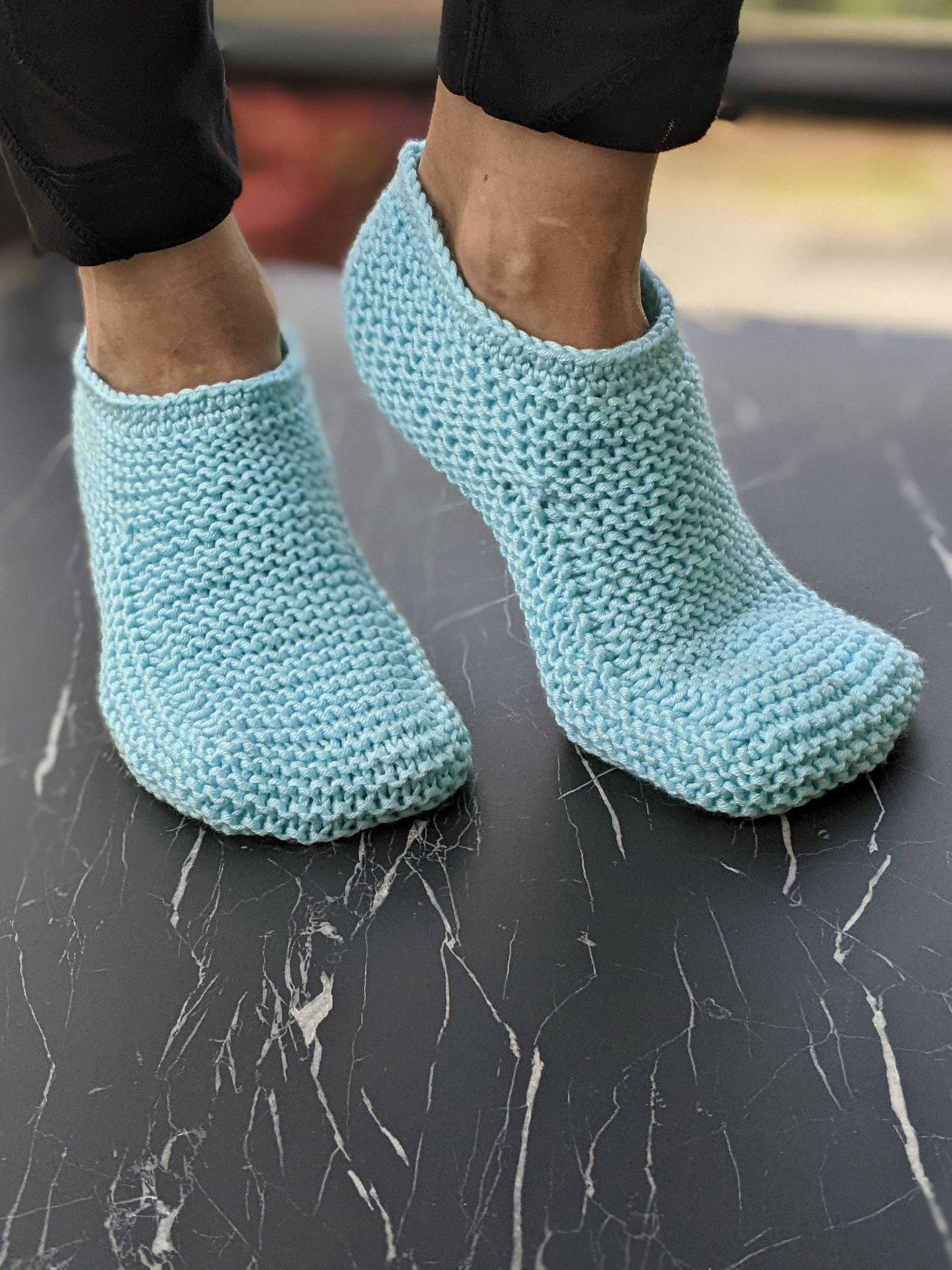 Cozy Knit House Slippers Pattern product image (2)