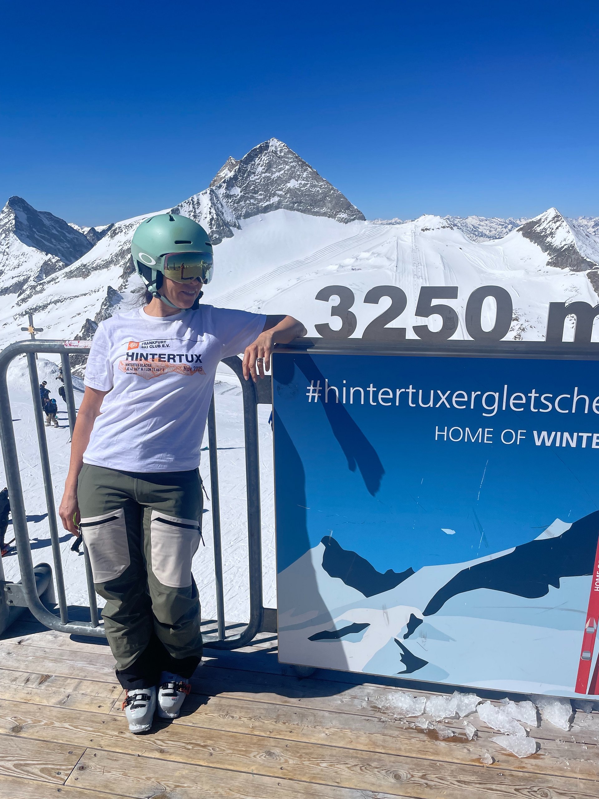 Hintertux Glacier Coordinates Resort White (front and back) product image (4)