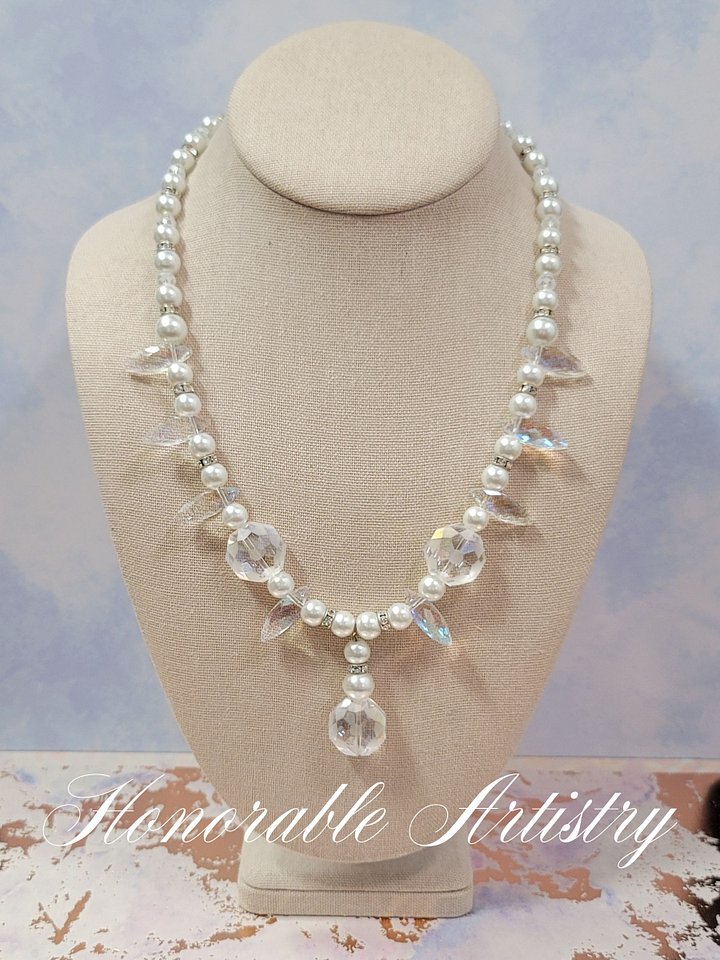 Snow Princess Necklace product image (1)