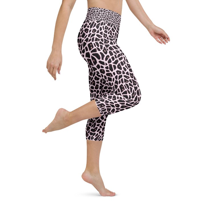 Pink Giraffe Capry Leggings product image (1)