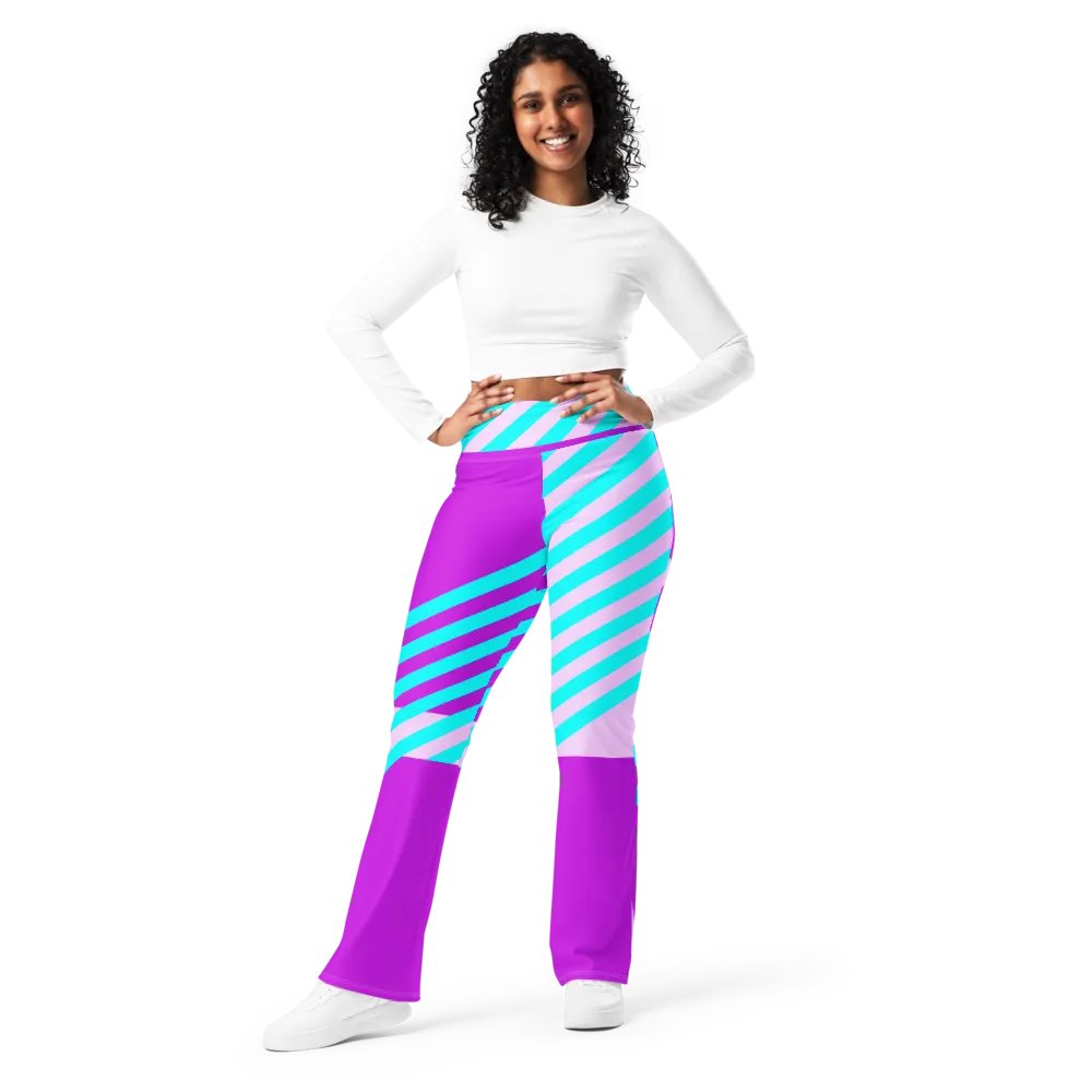 The Elowen Flare Leggings product image (2)