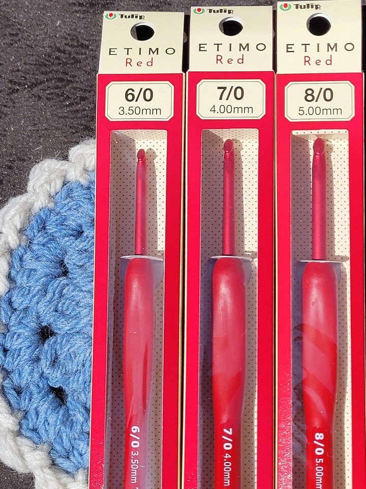 The ETIMO Red Essential Trio: Precision Meets Comfort product image (1)