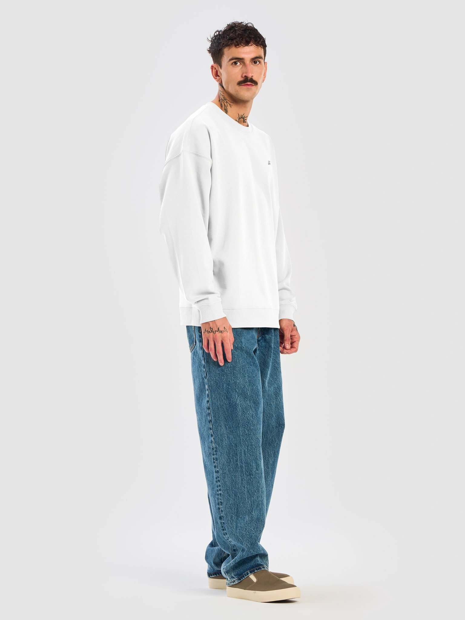 AC Essential Oversized Crewneck Logo White product image (5)