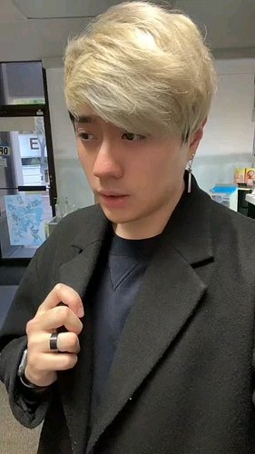 I get asked where I'm from a lot 😅. That's usually okay, but half the time, the follow-up question is, 