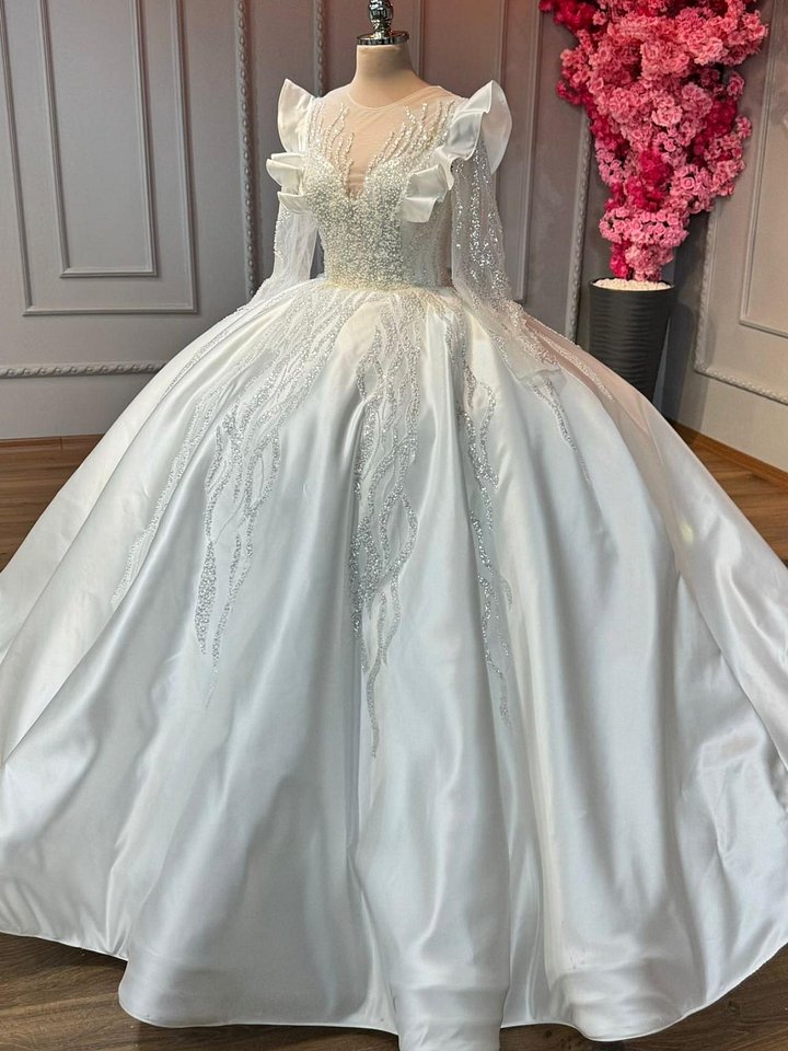 Wedding dress product image (1)