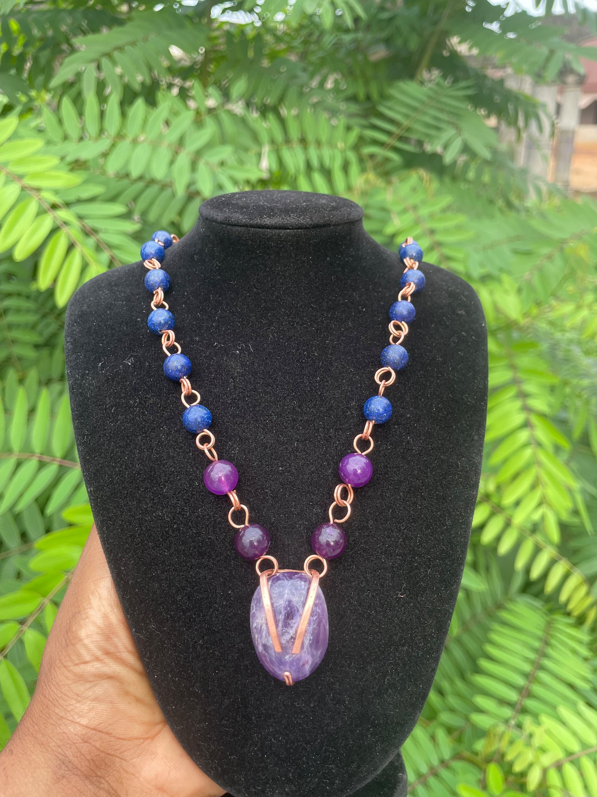 Amethyst & sodalite healing crystal necklace product image (1)
