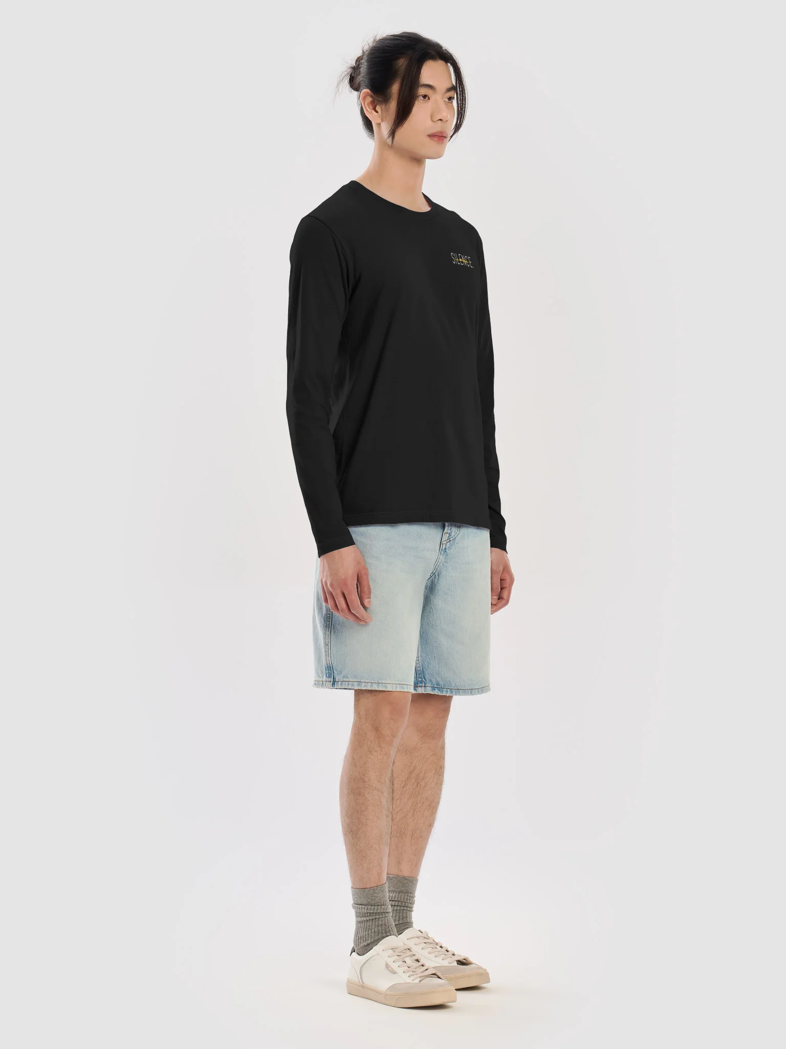 SILENCE. Minimal Graphic Long Sleeve Crew product image (7)
