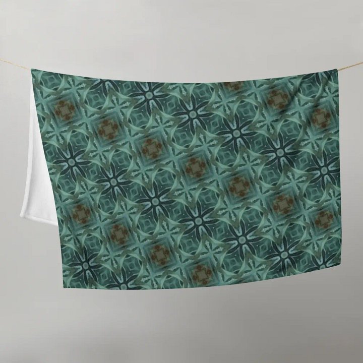 "Diagonal Floral Seamless Patterned Throw Blanket product image (1)