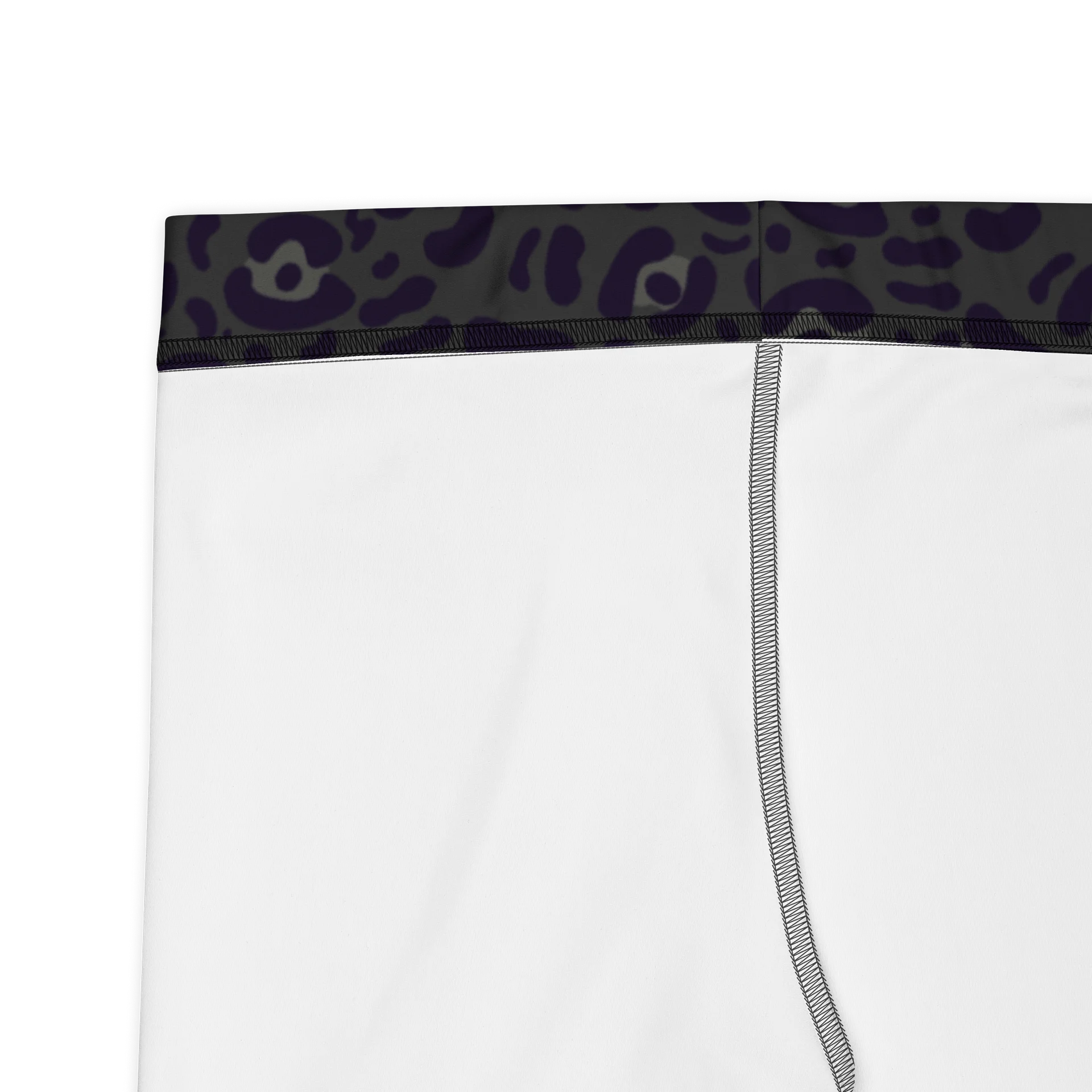 Comfortable Leggings with Bold Black Leopard Print product image (7)
