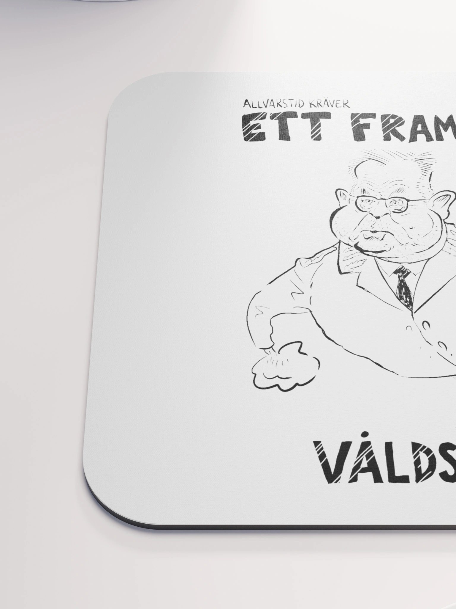 Framåtlutat våldsmandat - Musmatta (signed by @Kluddniklas!) product image (6)