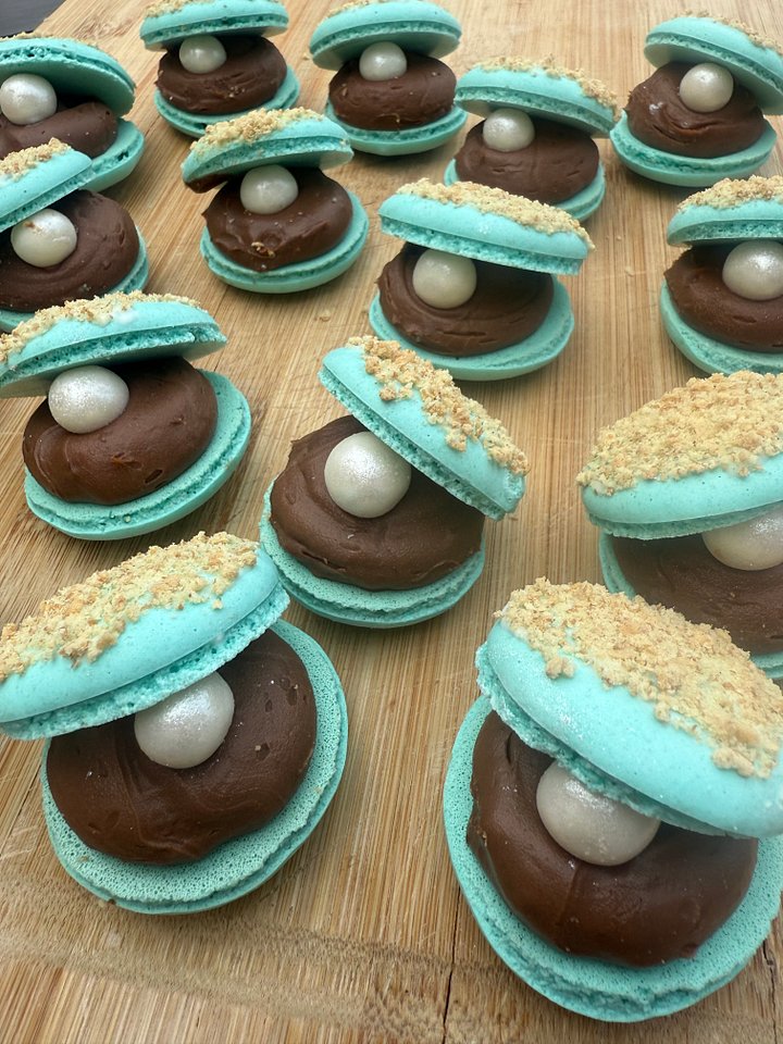 Beach-Themed Macarons product image (1)