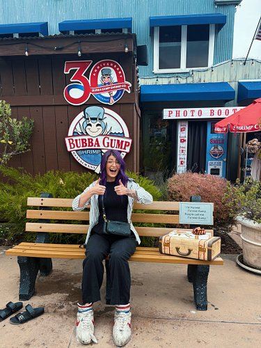 I genuinely had no idea there was a Bubba Gump Shrimp Co. here. 🍤

The moment I saw the Forrest Gump bench, any chance of me ...