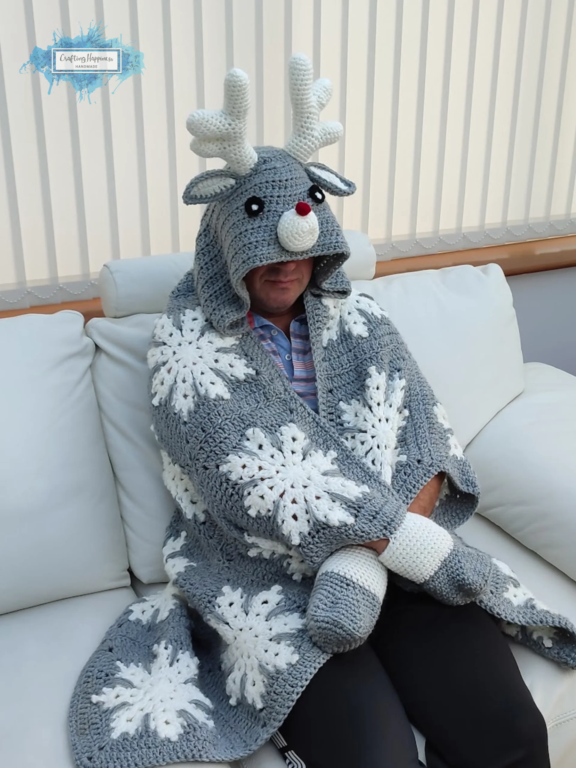 Reindeer Hooded Blanket Crochet Pattern | Christmas Afghan (PDF Pattern) product image (5)