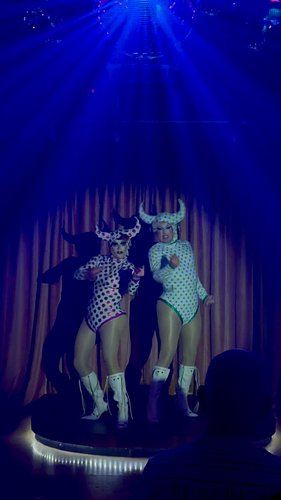 Johnny, shantay you stay. Devil, sashay away. 🎻🎻

🎥: @dannyle520 

#alabamadrag #bhamnow #birminghamalabama #dragqueen #rpdr