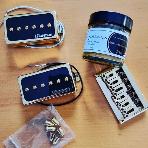 New build, who dis? There's going to be a theme for the guitar build. Can you guess what it is?

Enquiries: matt@rohman.org
w...
