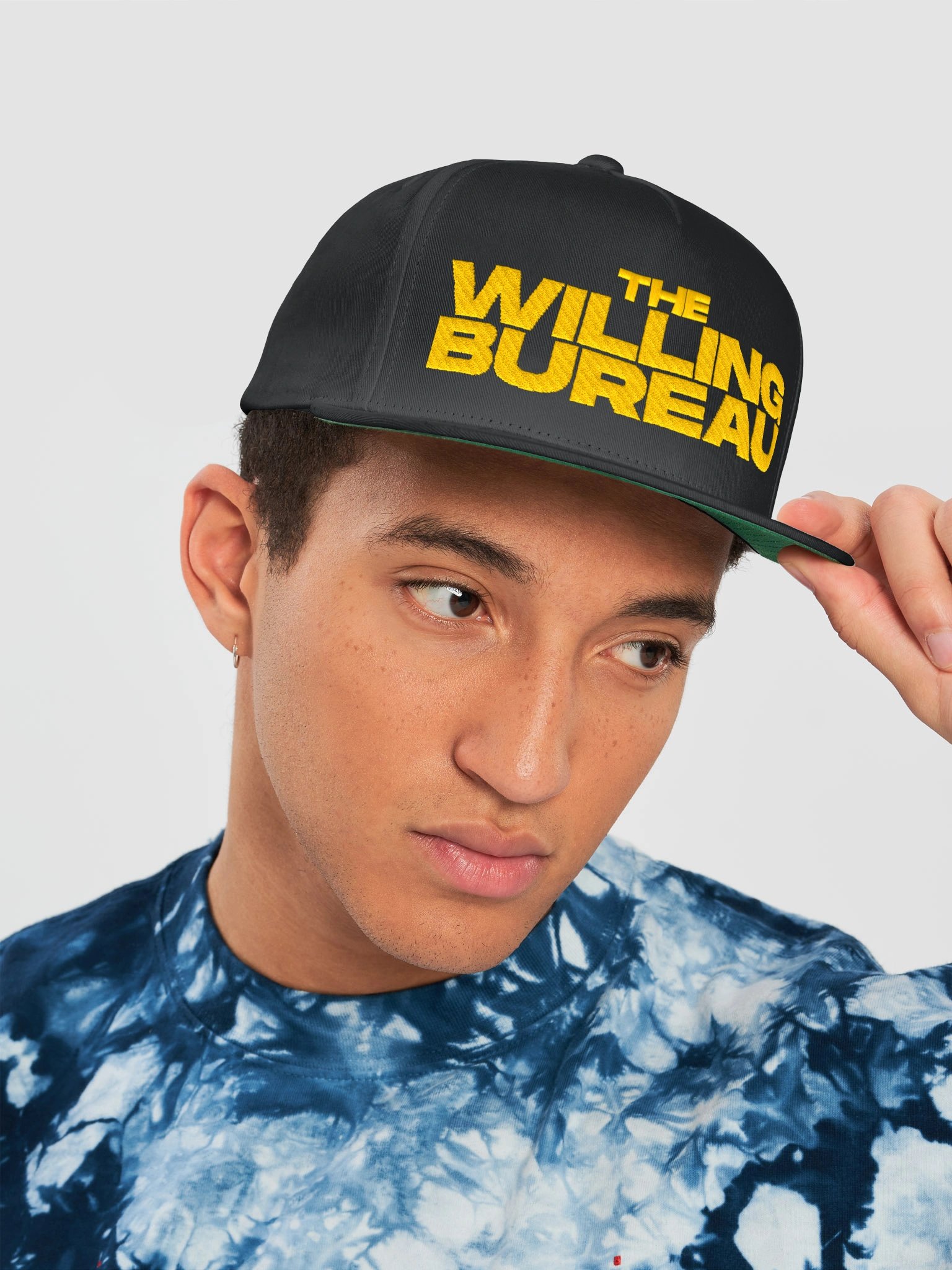 THE WILLING BUREAU Gold Bold Font Flat Snapback Hat product image (5)