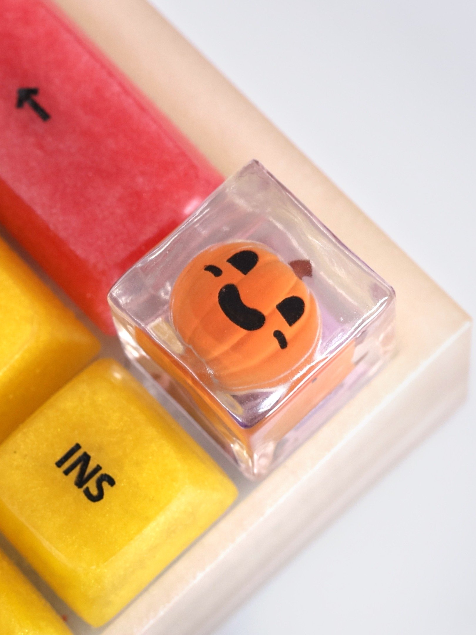 Resin Pumpkin Artisan Keycap Keychains (Batch 2) product image (7)