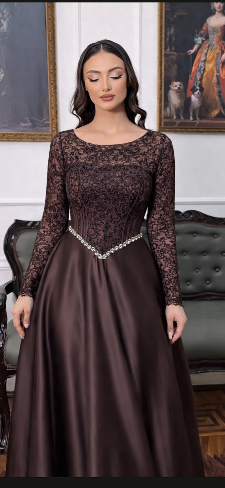 Luxury dress product image (1)