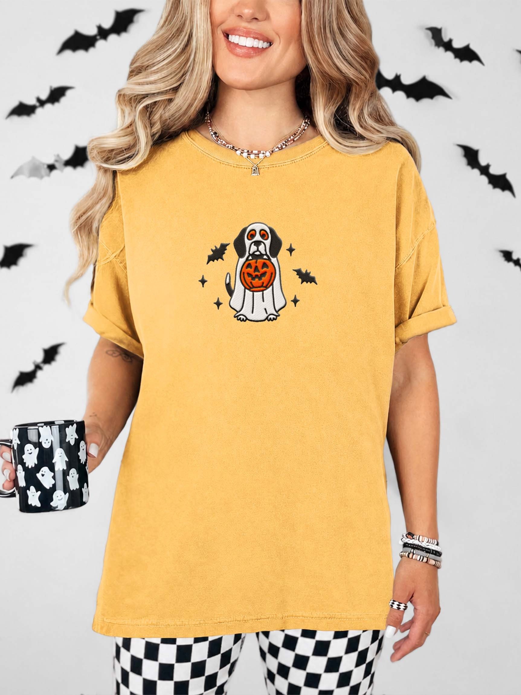 Halloween Beagle(Tricolor) Embroidered T-Shirt product image (2)