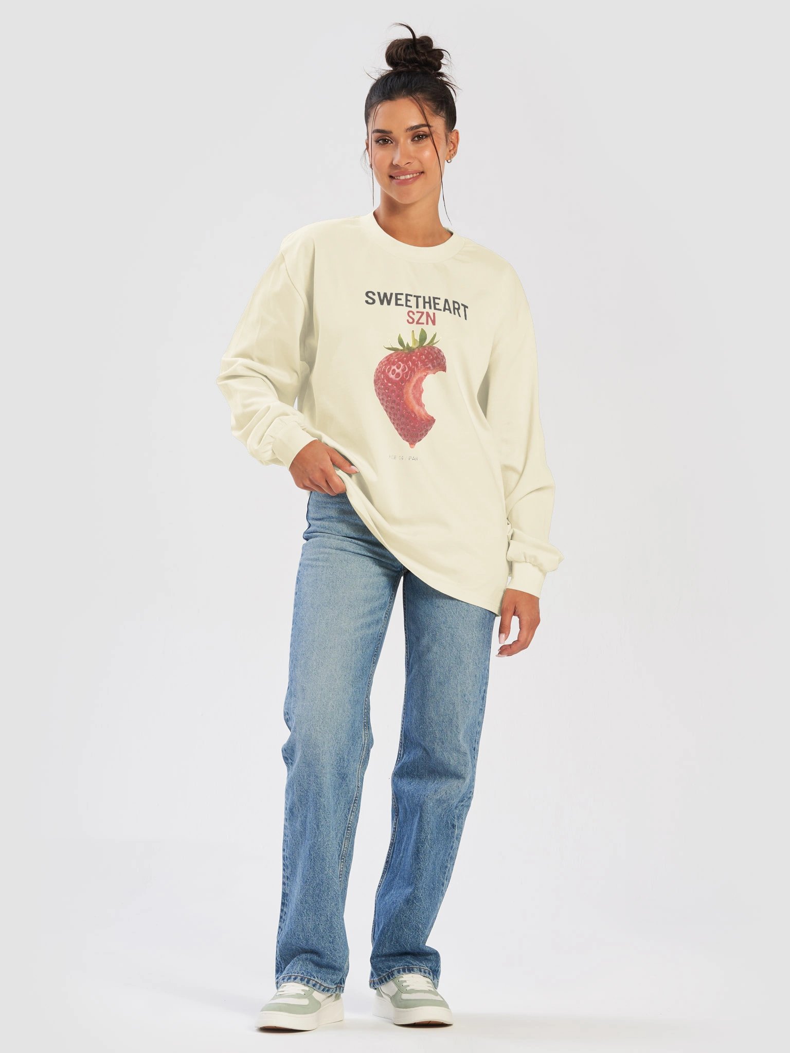 Sweetheart SZN Crewneck — Soft Girl Edition product image (13)