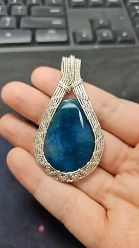 Twisted Trinkets is finally live! Visit bonniestwistedtrinkets.com and let me know what you think! ❤️ 

#jewelry #handmade #w...