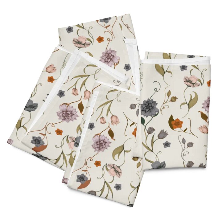Vintage-Inspired Floral Napkin Set product image (1)