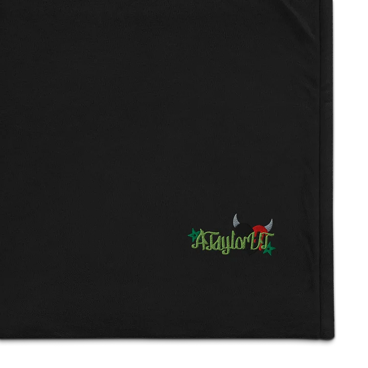 ATaylorVT Logo Sherpa Blanket product image (1)