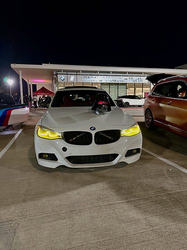 Trunk or Treat @bmwhoustonnorth Ft. 👻 of the Yellow DRLs 〽️〽️ @coffeeandcars
.
.
.
#BMW #F34 #340i #GT #3series #granturismo ...