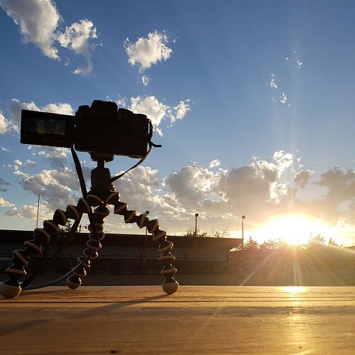 Filming pickup shots for my first ever DVD and just had to stop and admire the sunset😍 #nofilter #fairgrounds #derby #sunset ...