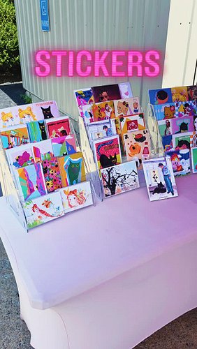 hey everyone! i'm here at @arlenesartist hanging out until 3pm!  come and check out all the new goodies and more!

#furutadro...