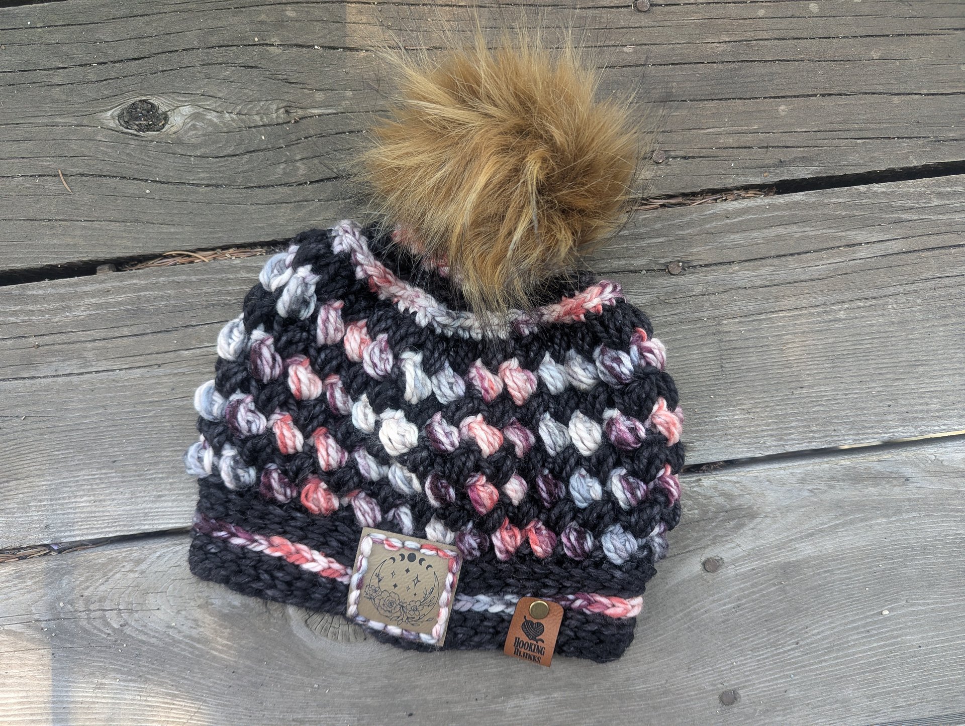 Aurora Beanie - Black/maroon vari product image (1)
