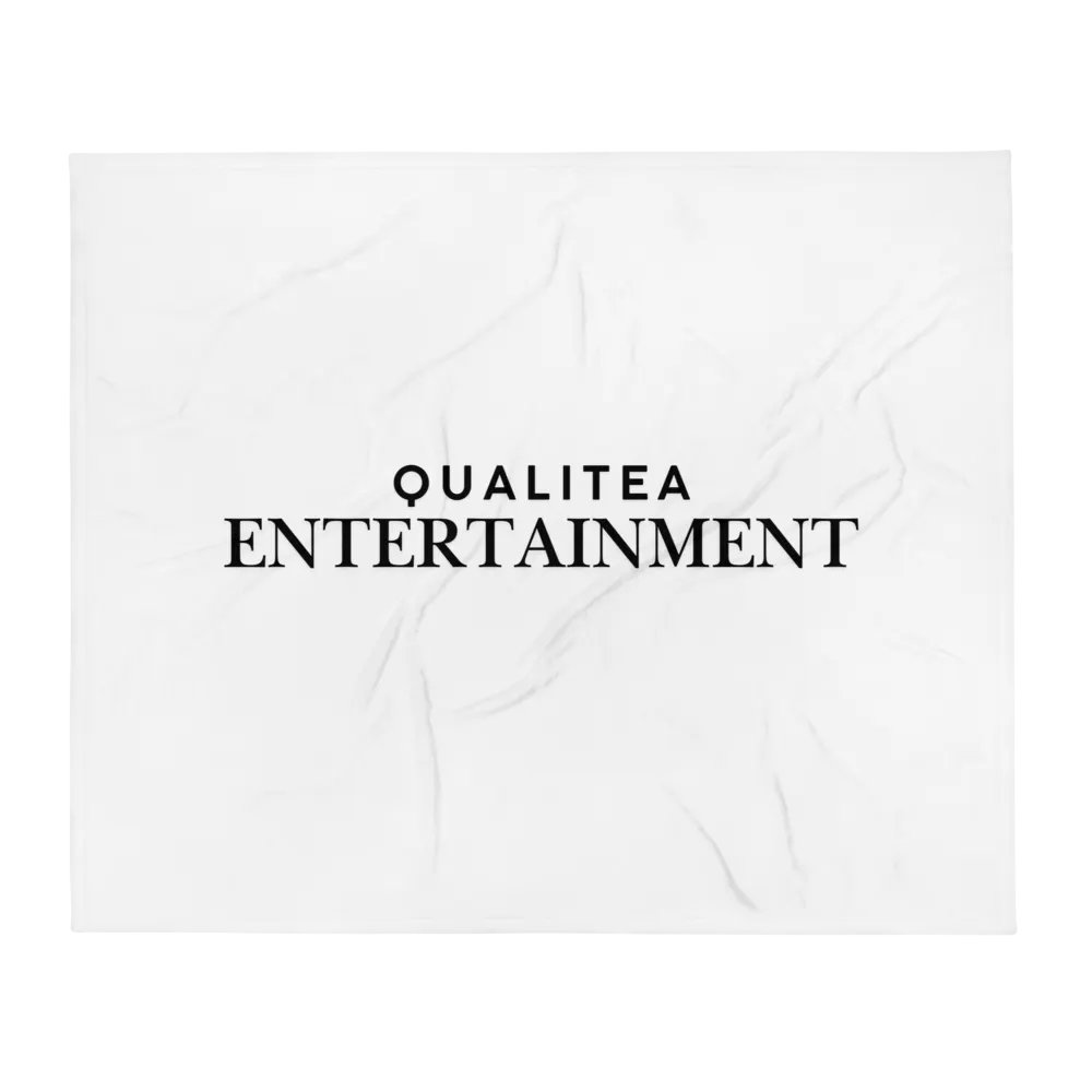 QualiTea Entertainment Classic Throw Blanket product image (2)